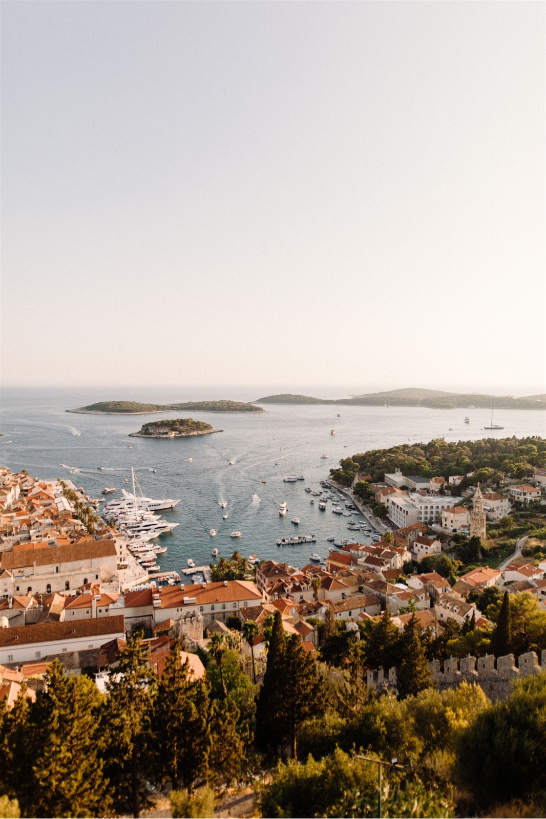 Mediterranean wedding at the Spanish fortress on Hvar Mediterranean wedding at the Spanish fortress on Hvar
