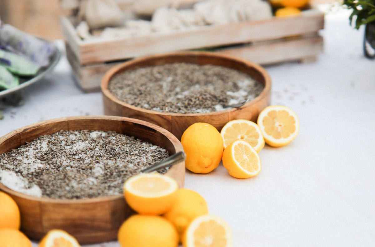 Rosemary & salt table