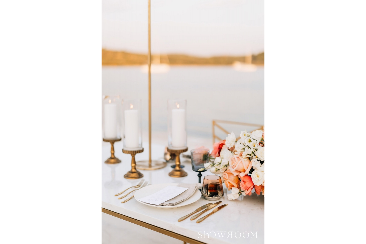 Dinner by the sea