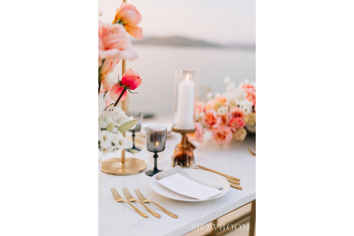 Dinner by the sea