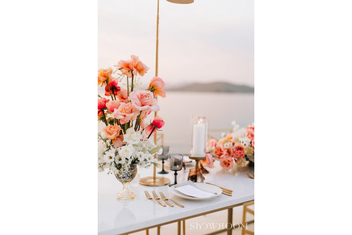 Dinner by the sea