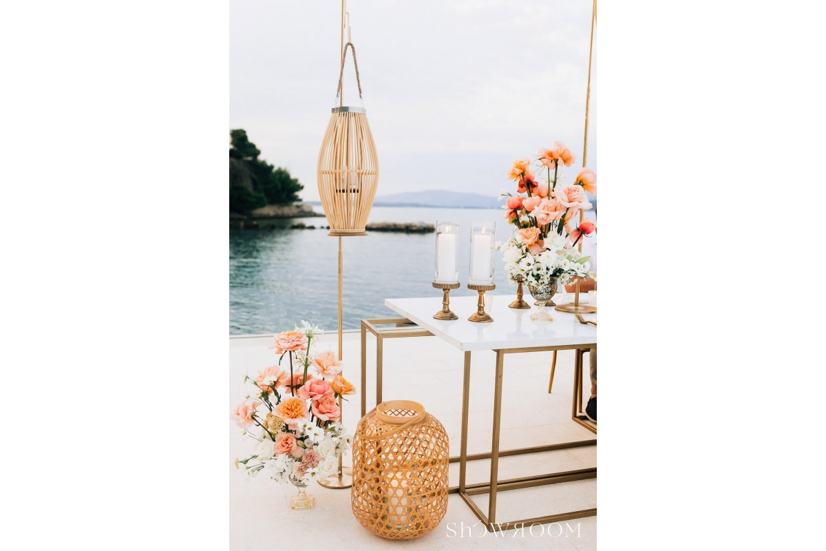 Dinner by the sea