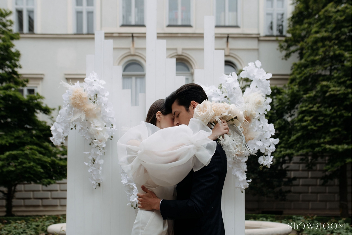Fine Art City micro wedding