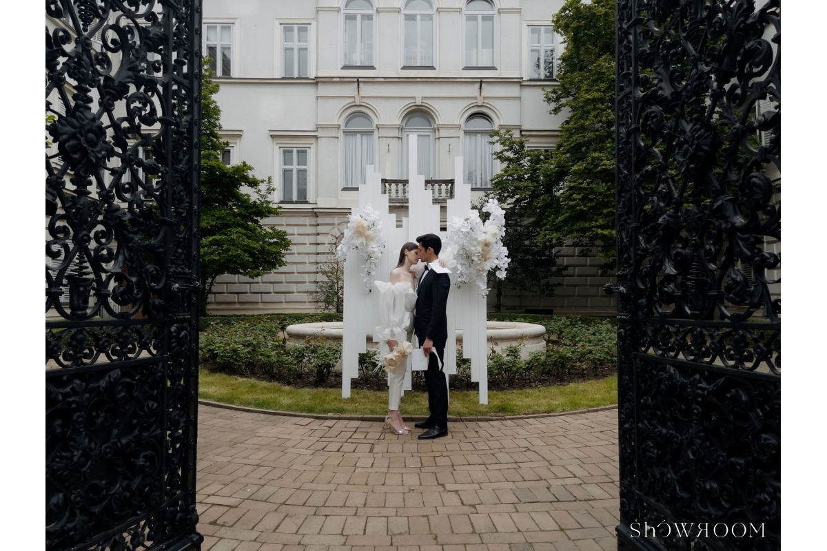 Fine Art City micro wedding