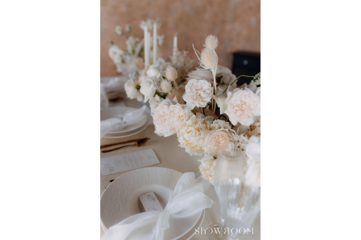 Fine Art City micro wedding