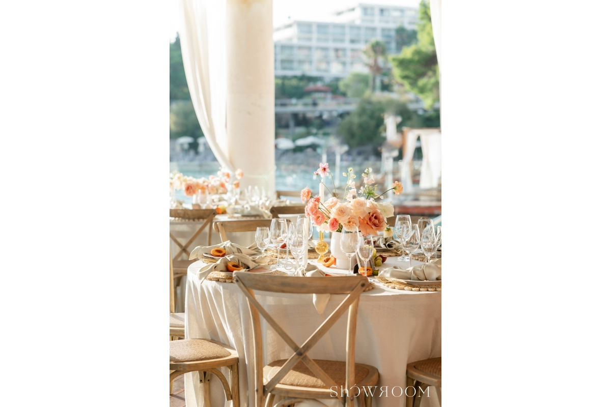 Hvar harmony: A romantic celebration in warm tones