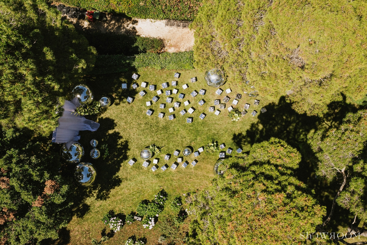 Beyond imagination: Matrix inspired wedding design