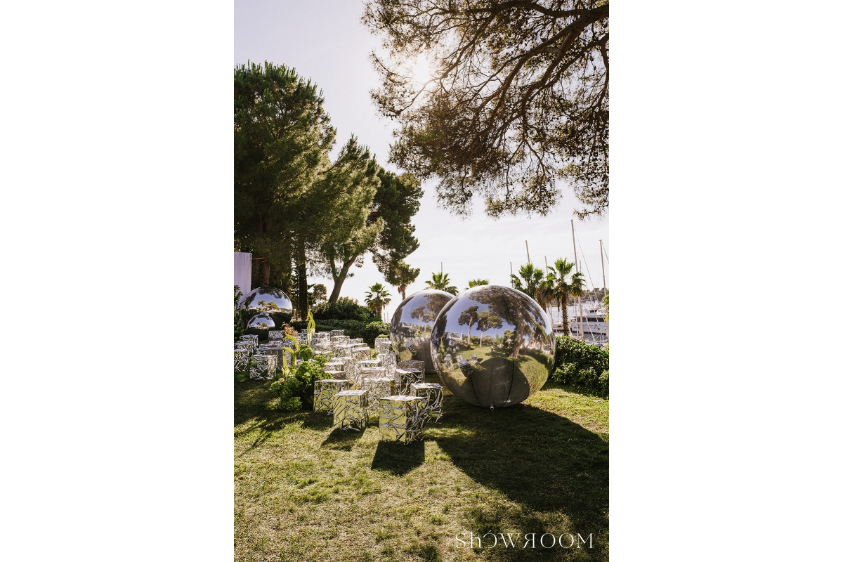 Beyond imagination: Matrix inspired wedding design