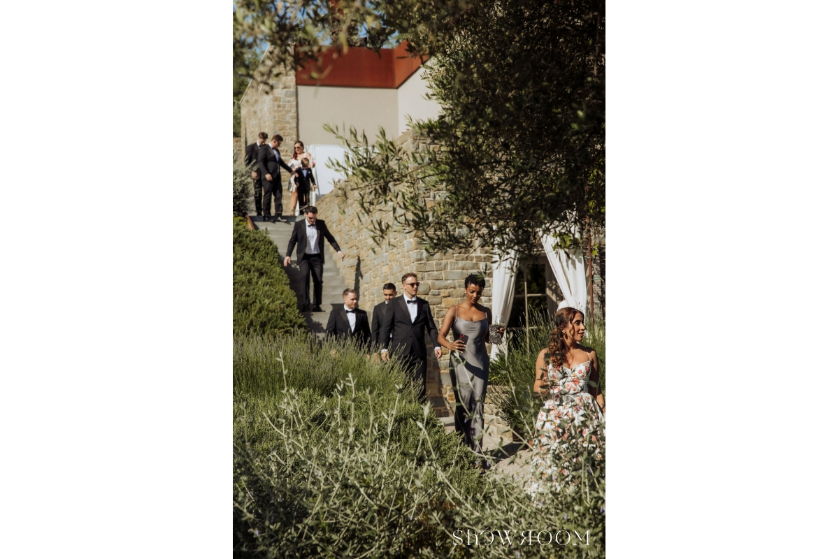Hues of Romance in Early Summer at San Canzian