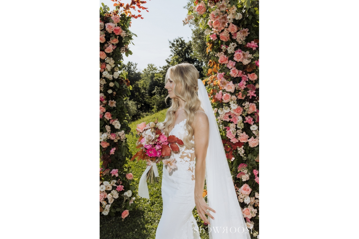 Hues of Romance in Early Summer at San Canzian