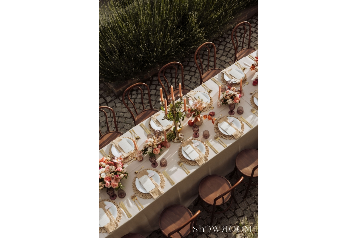 Hues of Romance in Early Summer at San Canzian