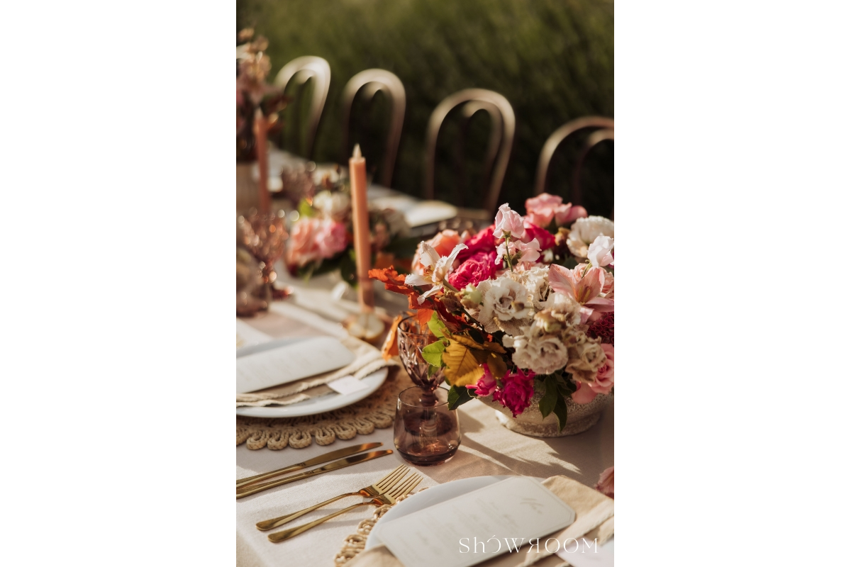 Hues of Romance in Early Summer at San Canzian
