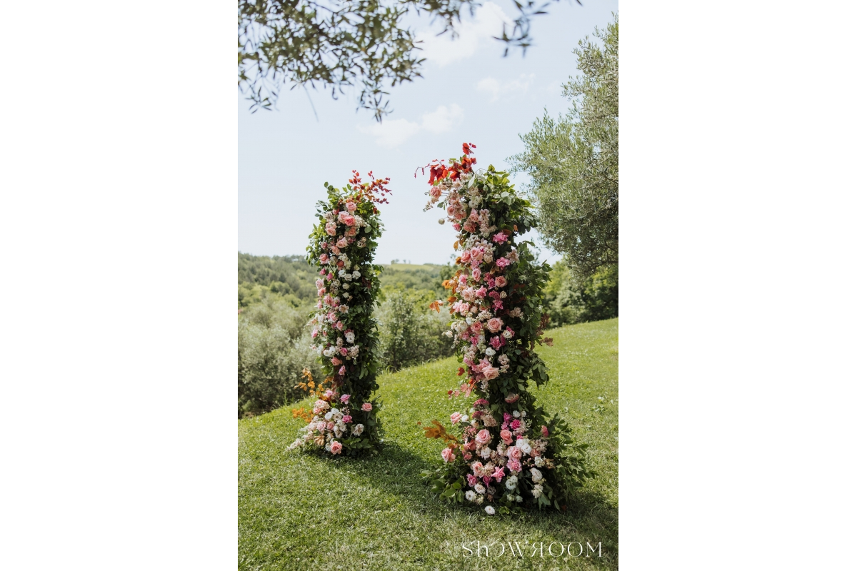 Hues of Romance in Early Summer at San Canzian